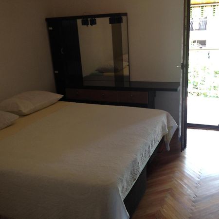 Apartment Cherry Ровинь Экстерьер фото