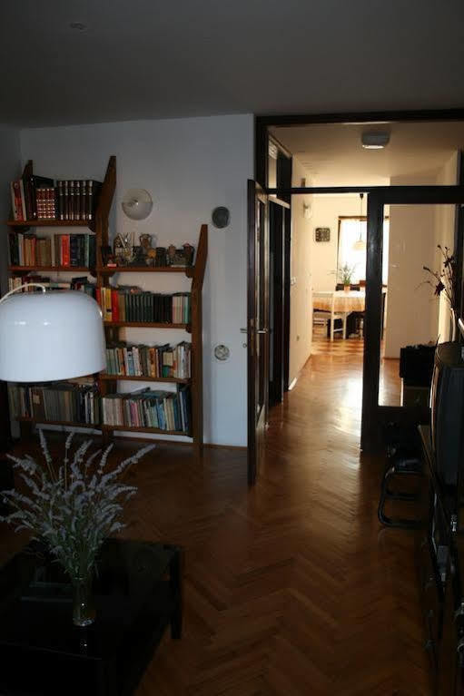 Apartment Cherry Ровинь Экстерьер фото